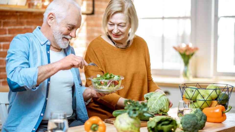 Can diabetes cause weight gain and how can I lose weight?