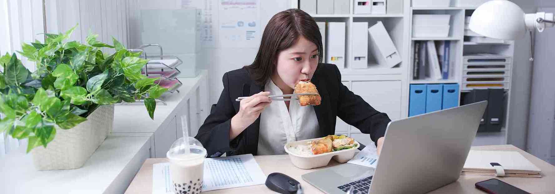 How does Mounjaro work for cravings?